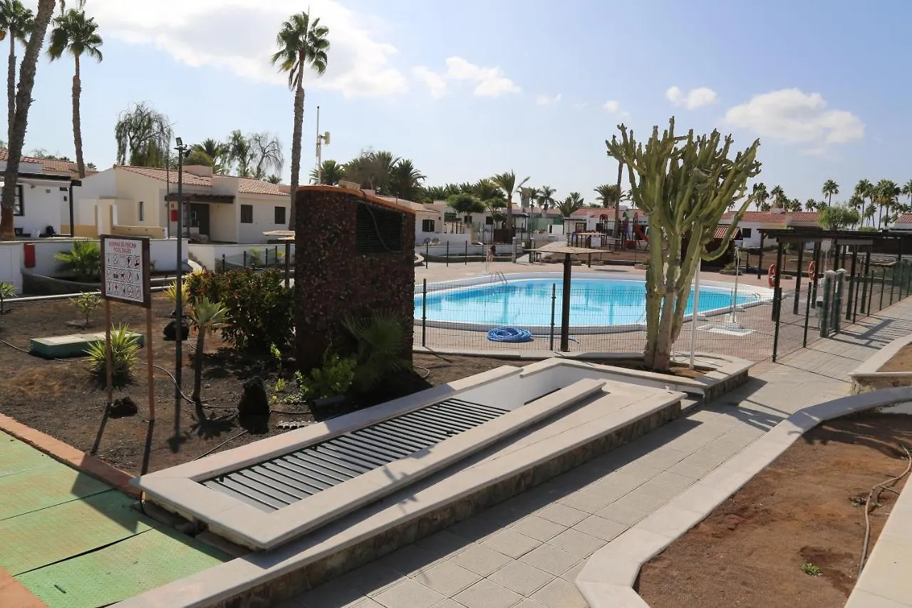 Precioso Bungalow En Complejo Privado Con Piscina San Bartolome de Tirajana
